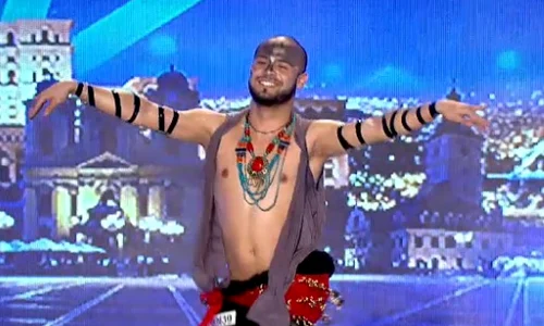 Georgian Banu este primul bărbat care dansează din buric pe scena de la "Românii au talent" jpeg