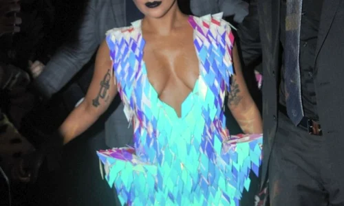 lady gaga hepta 1870340 jpeg