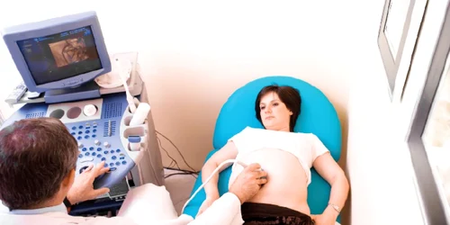 Înainte de a fi vaccinate, gravidele trebuie să primească avizul medicului ginecolog