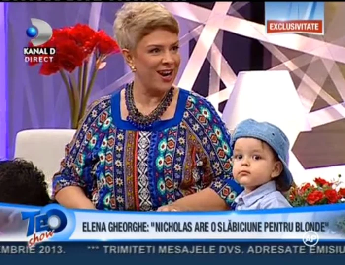 Teo s-a simţit foarte bine în compania micuţului Nicholas (captură: Kanal D)