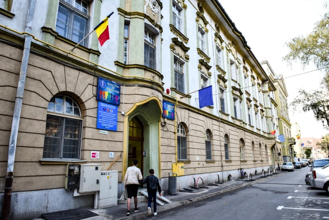 
    Spitalului de Pediatrie din Sibiufoto: www.turnulsfatului.ro  