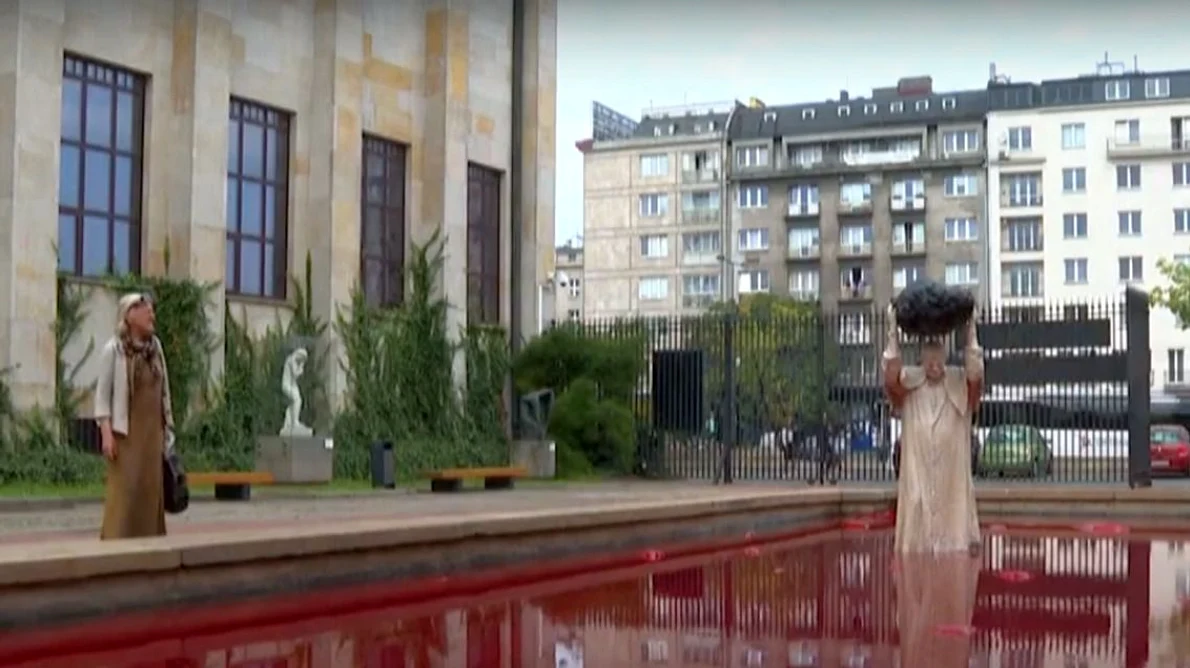O statuie neobișnuită a papei Ioan Paul al II lea, dezvelită în Polonia | VIDEO jpeg