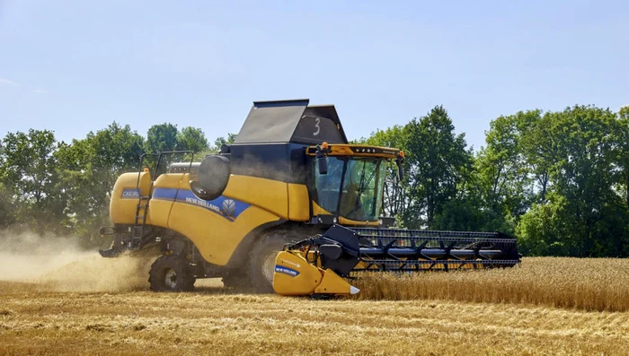 Razboi Ucraina Rusia recoltare cereale agricultura combina în regiunea Harkov Ucraina FOTO EPA-EFE
