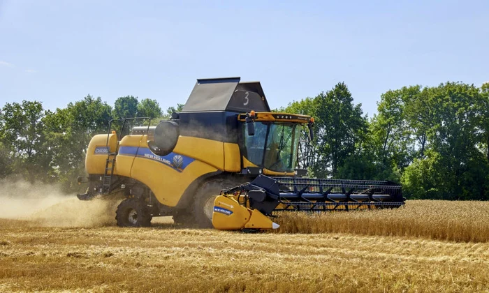Razboi Ucraina Rusia recoltare cereale agricultura combina în regiunea Harkov Ucraina FOTO EPA-EFE