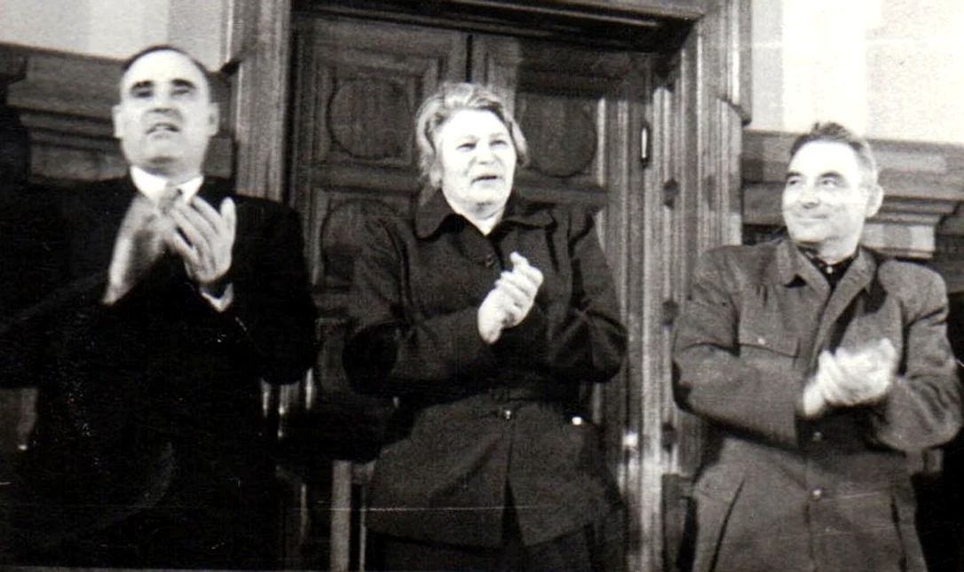 Ana Pauker „nu era capabilă nici să-şi schimbe cămaşa de noapte de pe ea” / foto: arhiva Click!