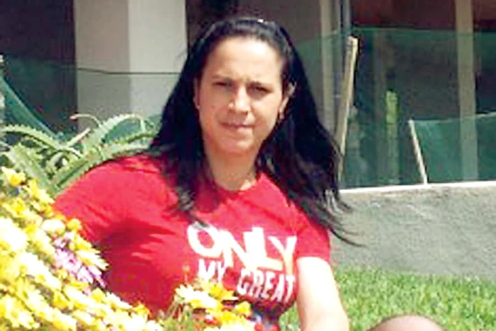 Larisa Gurgu a fost inmormantata (FOTOGRAFII: CORINA MACAVEI)I