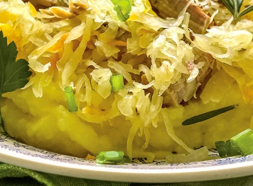 piure cu varza acra si carne jpg