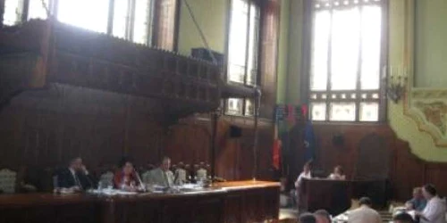 Preşedintele Consiliului Judeţean este acuzat de furt de viceprimarul Claudiu Maior 