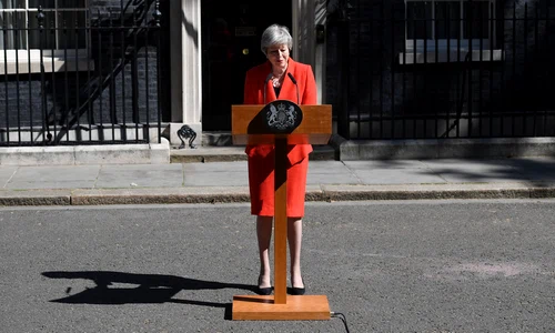 theresa may a demisionat jpeg