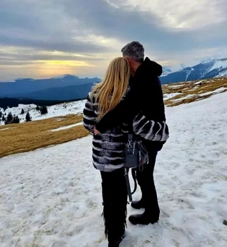 Ornela Pasăre a divorțat după trei ani de căsnicie foto: Facebook