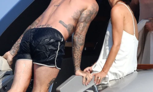 2 david si victoria beckham tandri pe iahtul lui elton john 1 jpg jpeg