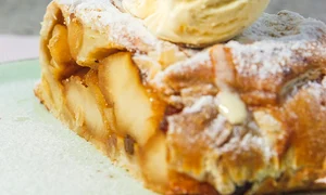 vacanta culinara apfelstrudel germania jpeg