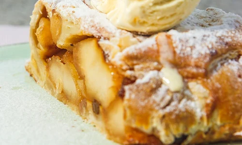 vacanta culinara apfelstrudel germania jpeg