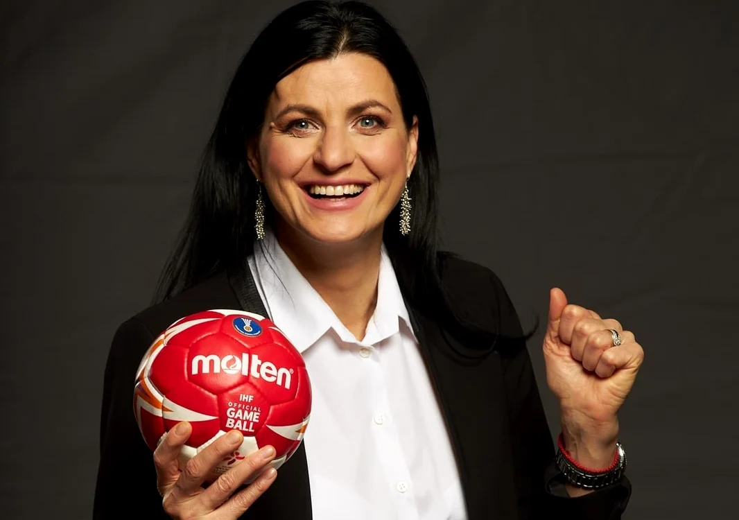 
    Narcisa Lecușanu e reprezentanta României la forul handbalistic mondialFoto: Facebook / Narcisa Lecușanu  