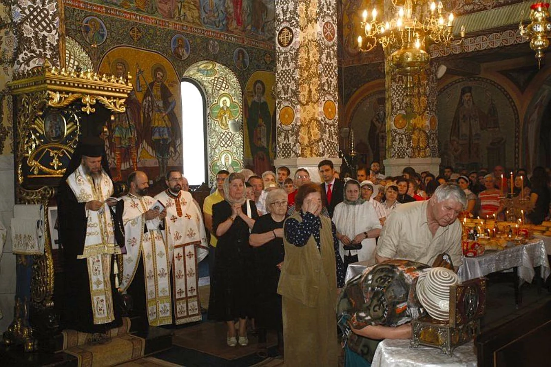 Biserica Sf. Nicolae din Galaţi - Aducerea moaştelor sfântului Atanasie