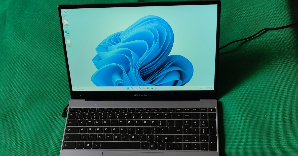 Microtech CoreBook, laptop european pentru școală sau birou [TECH ...