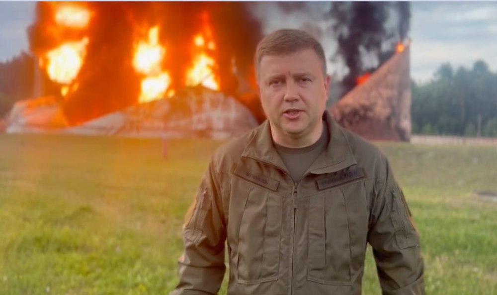 Ucraina. Incendiu uriaș la un depozit de combustibil în urma unui atac cu drone