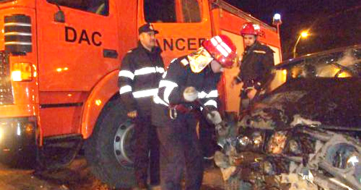 Pompierii au intervenit la accident