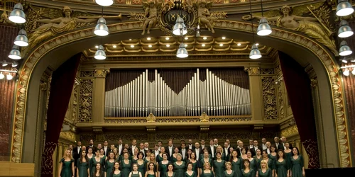 corul filarmonicii george enescu