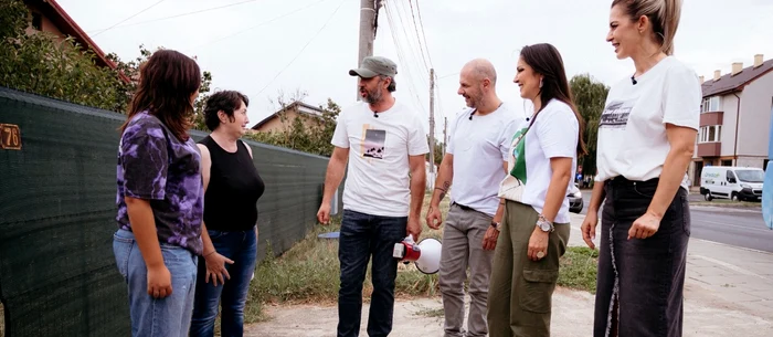 Dragoș Bucur și echipa Visuri la cheie, la Snagov foto: Pro TV 