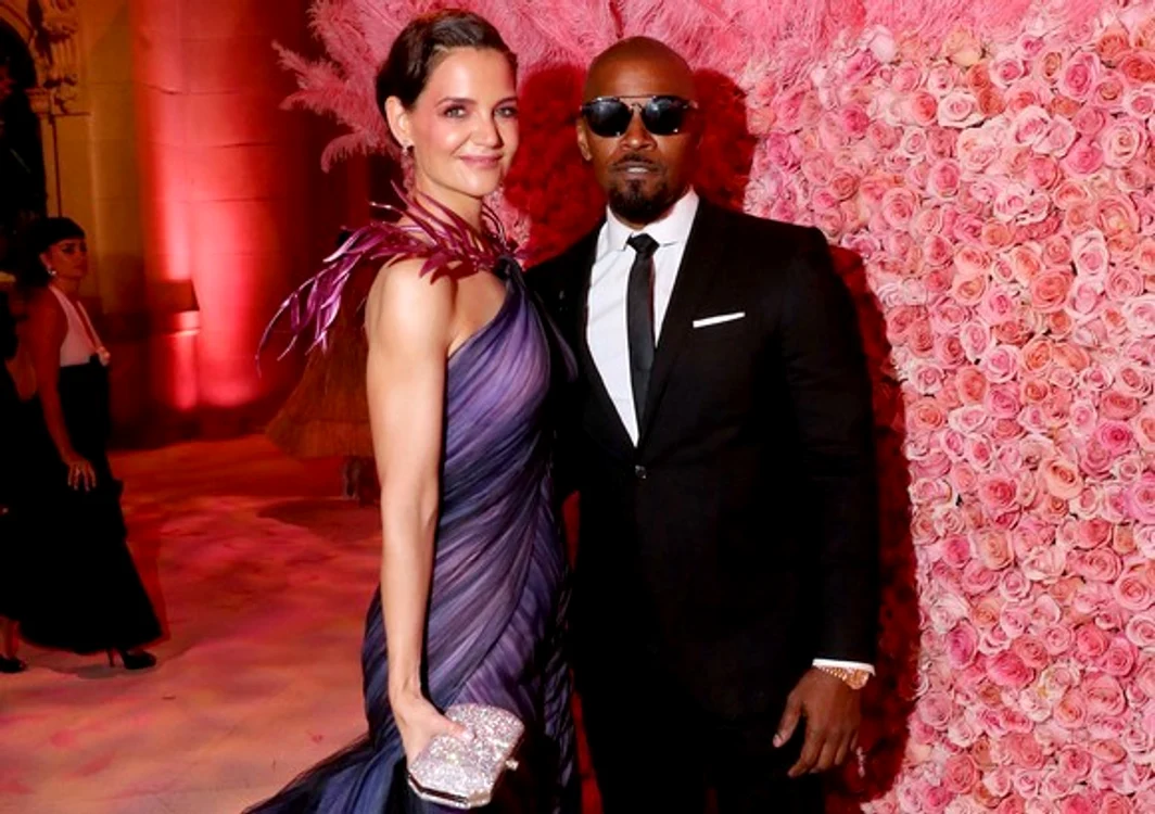 Katie Holmes și Jamie Foxx s-au despărțit în 2019, după șase ani de relație 