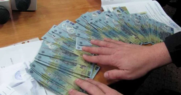 O femeie a  "păcălit" statul cu 57.000 lei (foto: arhivă)