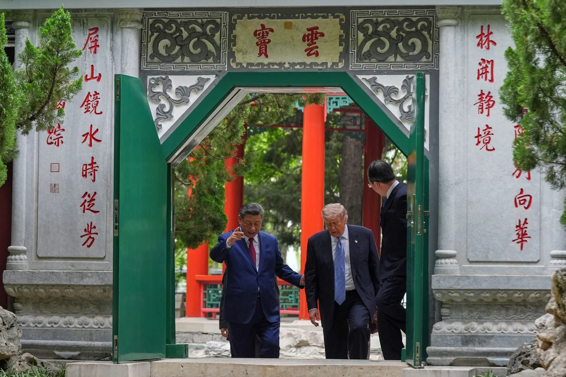 Trump, alături de Xi Jinping la complexul de protocol Zhongnanhai din Beijing FOTO AFP