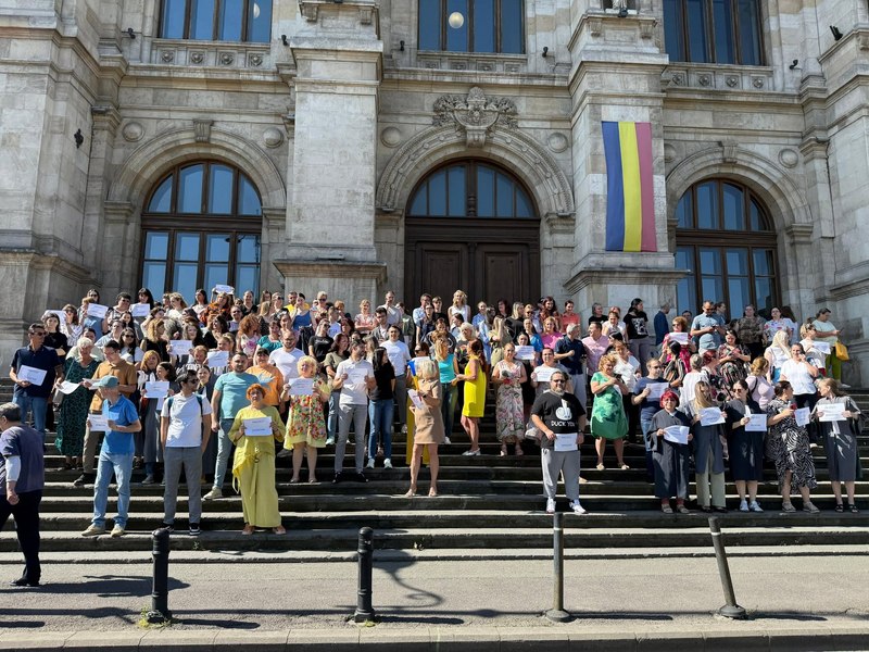 Grefierii amenință că blochează instanțele și parchetele de la 1 septembrie din cauza Legii salarizării