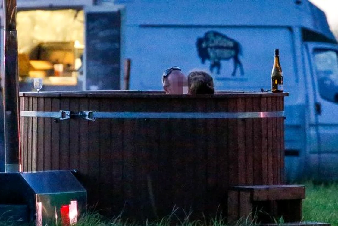 
    În Marea Britanie se ține anual Festivalul Sexului, un eveniment în care poți face tot ce-ți doreștiFoto Mirror.co.uk  