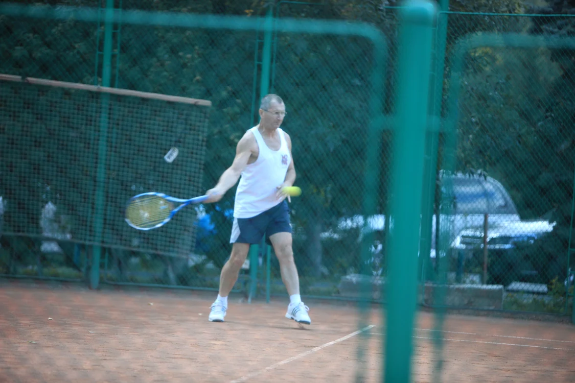
    Horaţiu Mălăele, la tenis în Herăstrău  