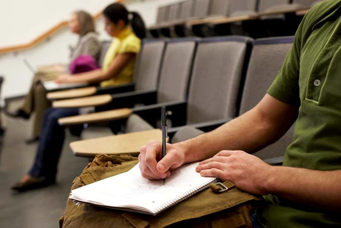 
    Iei notiţe importante? Vezi când vine norocul  