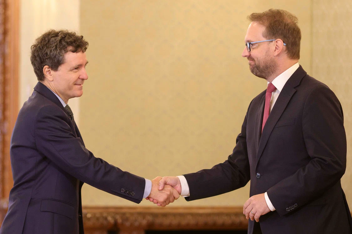 Dominic Fritz i-a transmis lui Nicuşor Dan că USR vrea alegeri anticipate