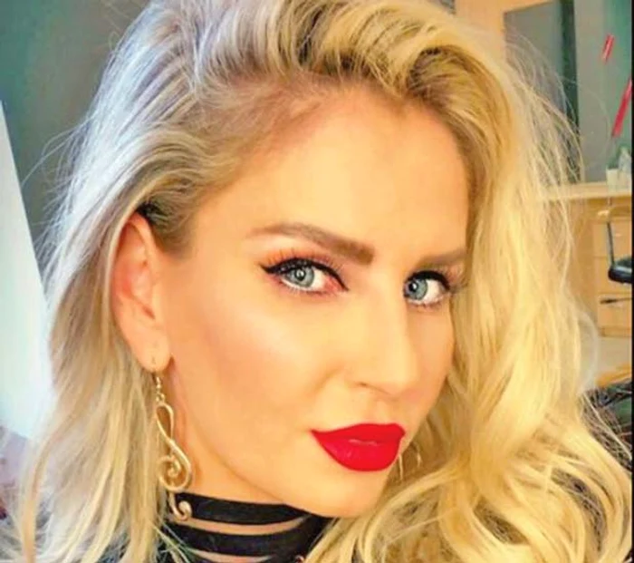 Pe scenă este divă