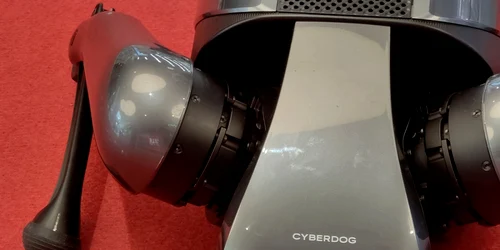 Xiaomi Cyberdog caine robot FOTO Adrian Pogîngeanu