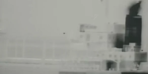 Dronă în apropiere de MV Bass Strait surpriinsă pe 15 iulie 2019 FOTO US NAVY via The Drive