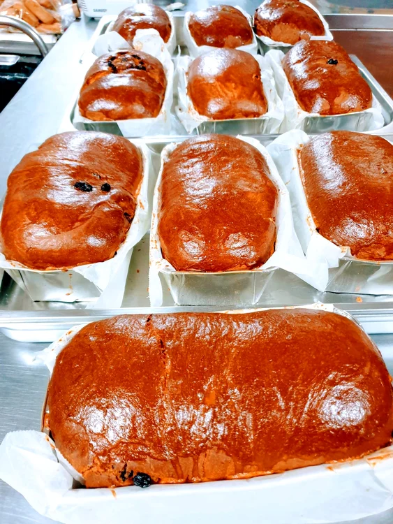 Au crescut comenzile la cozonaci Foto: firma de catering