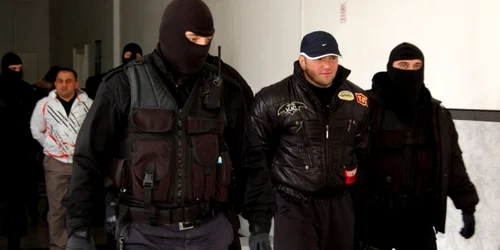 Interlopii se află în spatele gratiilor de la începutul anului 2009