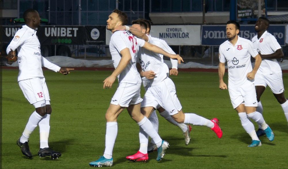 FC Hermannstadt rămâne neînvinsă în Superligă după 2-1 în deplasare cu UTA Arad