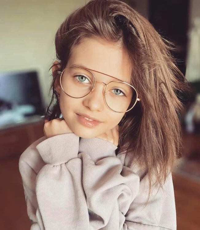 5 mikaela fiica iuliei albu jpg jpeg