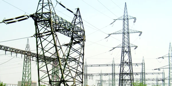 energie Transelectrica Electrica stalpi inalta tensiune foto Adevărul