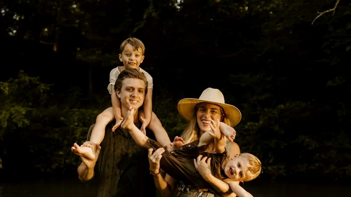 Taylor Moran și familia ei / foto: Jam Press