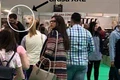 Laura Andreşan şi Grasu XXL (în plan îndepărtat) s au învârtit printre standurile de la Romexpo, în urmă cu două luni jpeg