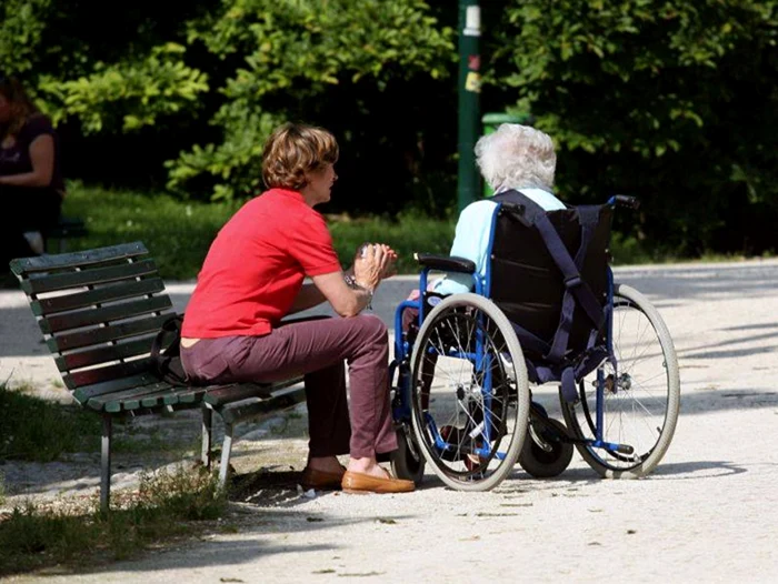 Badantă în Italia   FOTO  Rotalianul