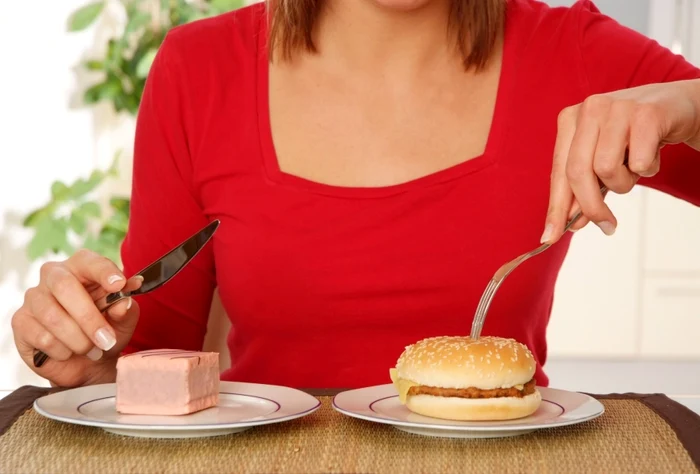 
    Horoscop zilnic 18 decembrie: Leii au tendinţa de a mânca multFoto: Hepta  