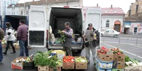 Clujenii pot cumpăra din pieţele volante la preţuri de producători.