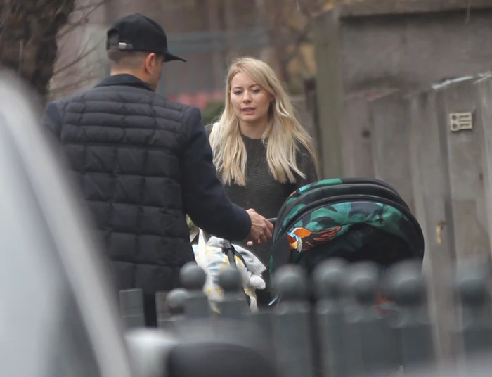 Laura Cosoi, soțul și fetița lor, nu scapă nicio ocazie de a pleca în vacanță Foto: Pappics