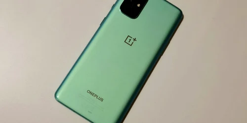 OnePlus 8T 5G FOTO Adrian Pogîngeanu