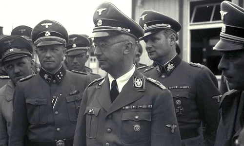 23 mai 1945 Heinrich Himmler, şeful SS, s a sinucis cu cianură jpeg