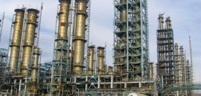Turnu Severin: Combinatul Chimic, risc major de dezastre