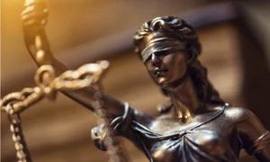 cu ce te poate ajuta un avocat specializat in succesiune i imobiliare jpg